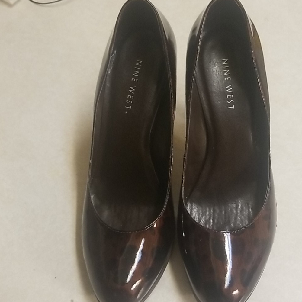 Nine west patent animal print pumps